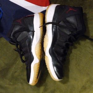 Jordans 10.5 like new.